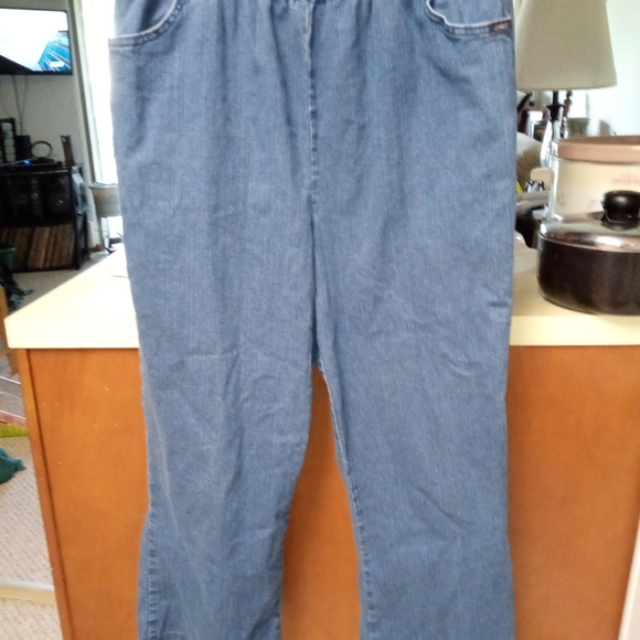 top - Picture 16 of 16